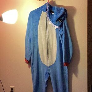 Like new Shark onesie costume. Super soft. Cute fin on hood  size S
